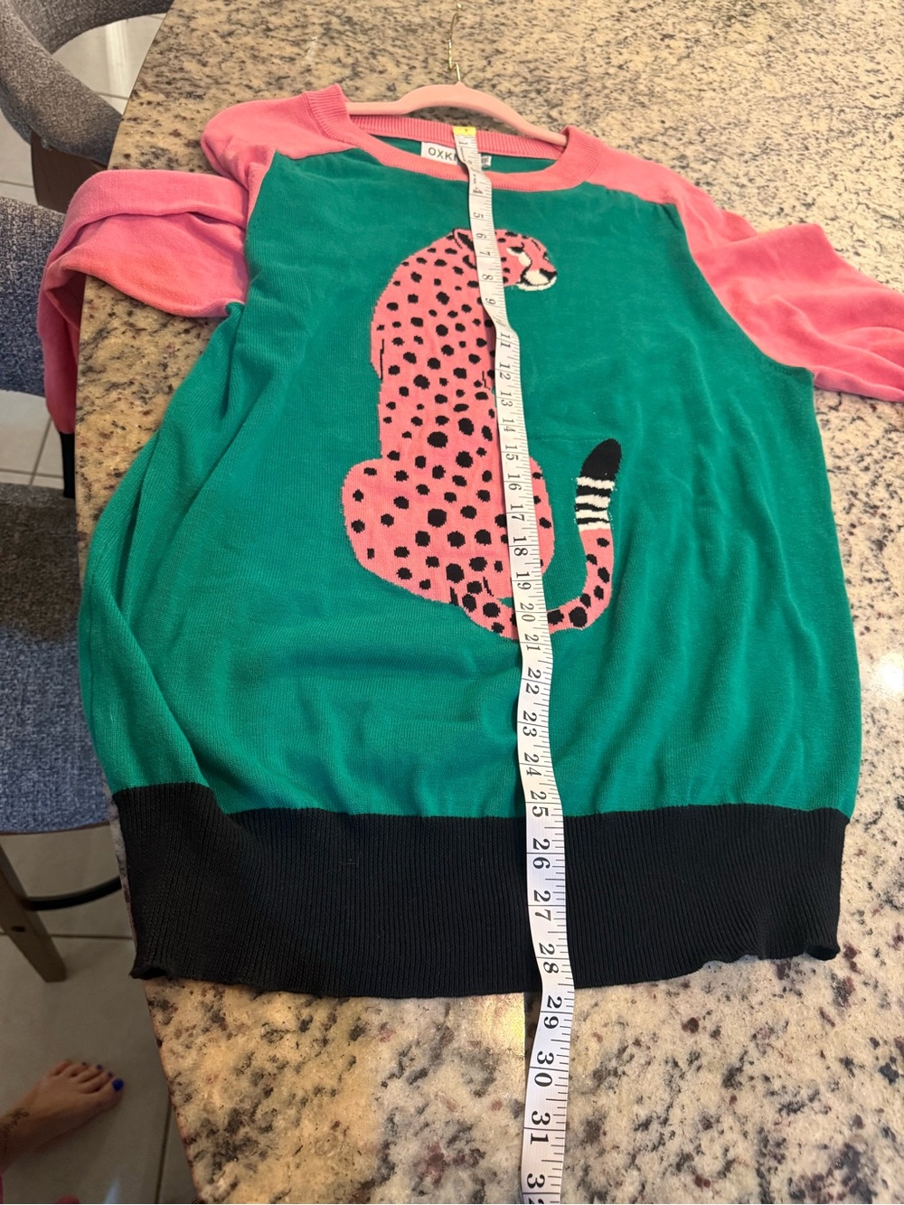 OXKNIT 100% Cotton Green Crewneck Sweater with Pink Leopard Motif - Picture 8 of 8